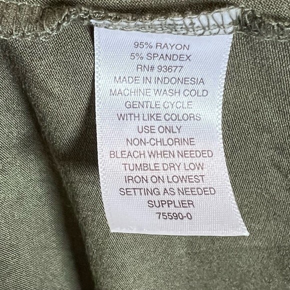 Olive green cutout off shoulder short sleeve top size large - Picture 6 of 6